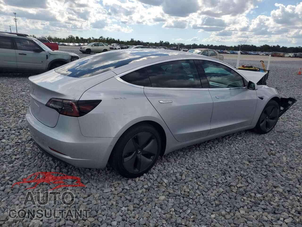 TESLA MODEL 3 2018 - 5YJ3E1EA8JF016584