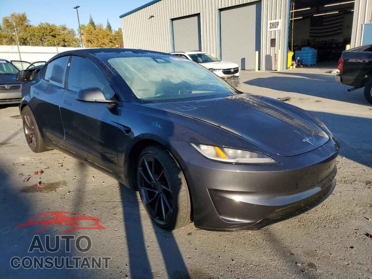 TESLA MODEL 3 2024 - 5YJ3E1ET3RF799097