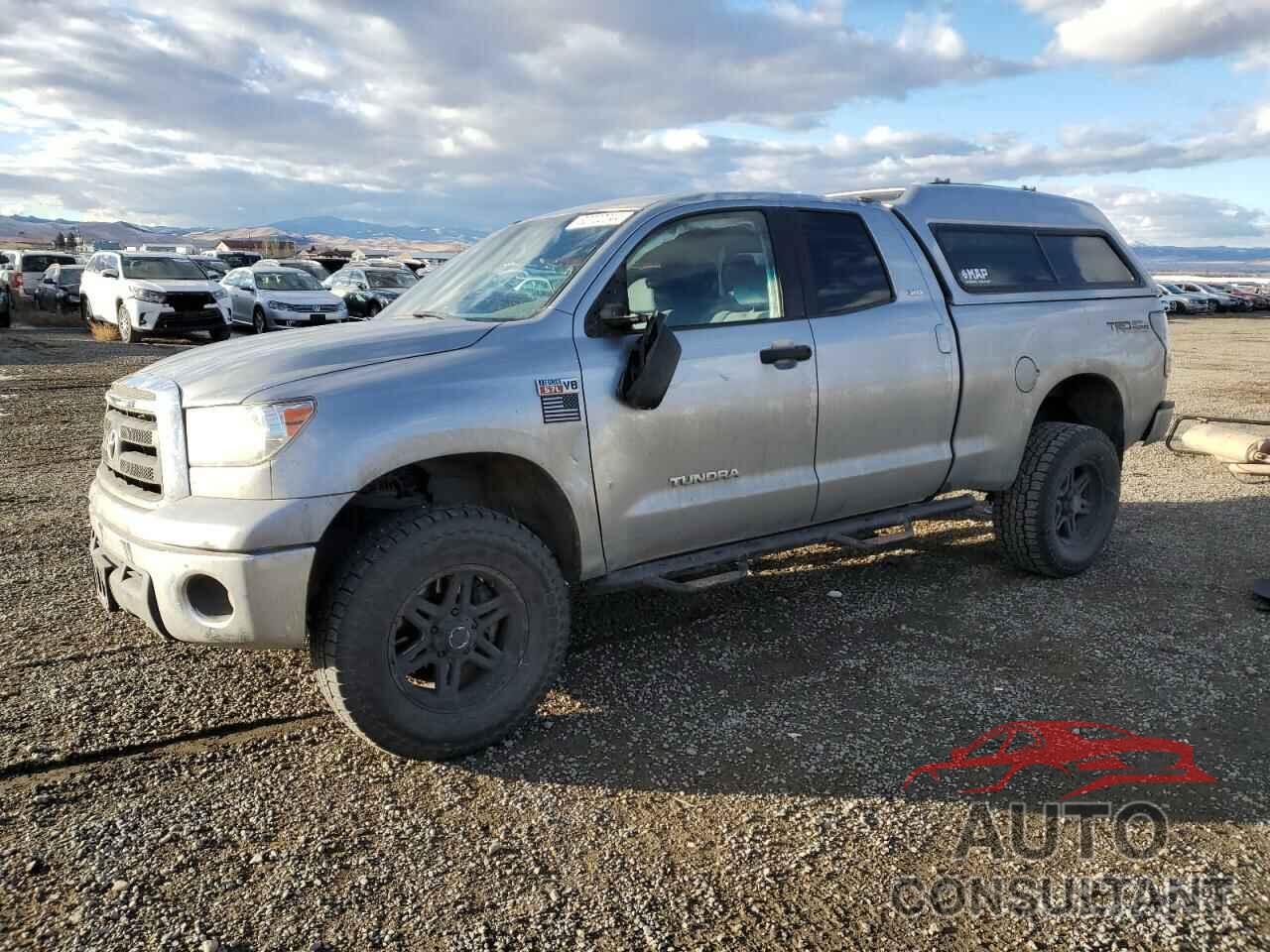 TOYOTA TUNDRA 2010 - 5TFUY5F10AX108165