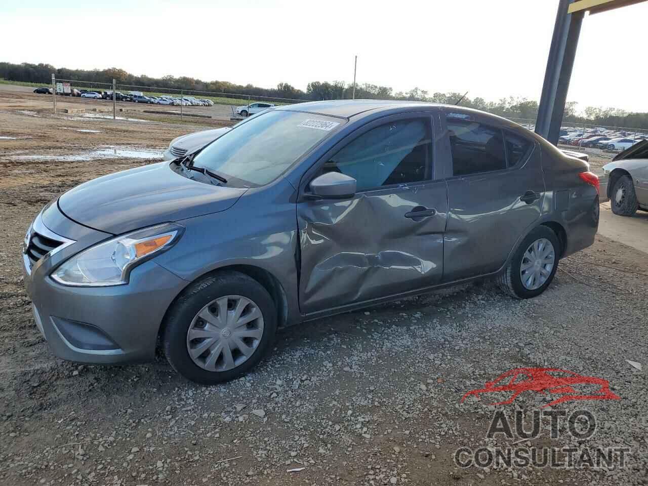 NISSAN VERSA 2018 - 3N1CN7AP7JL823776