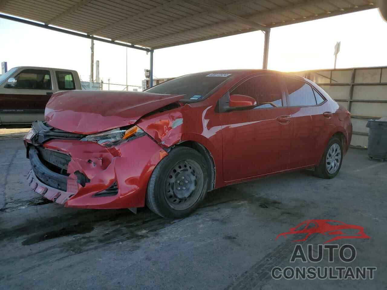 TOYOTA COROLLA 2018 - 5YFBURHE8JP851763