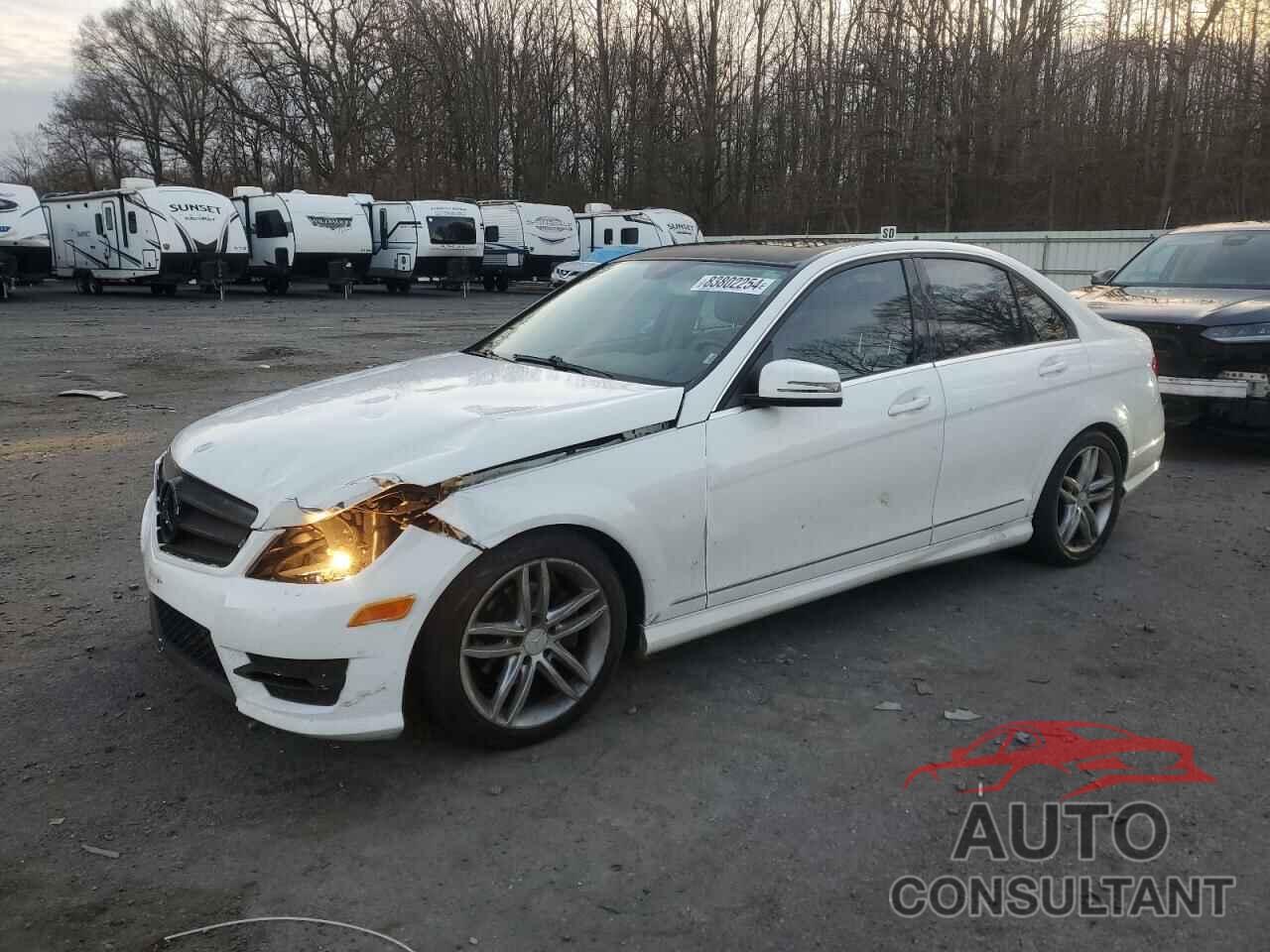 MERCEDES-BENZ C-CLASS 2013 - WDDGF4HB0DR289091