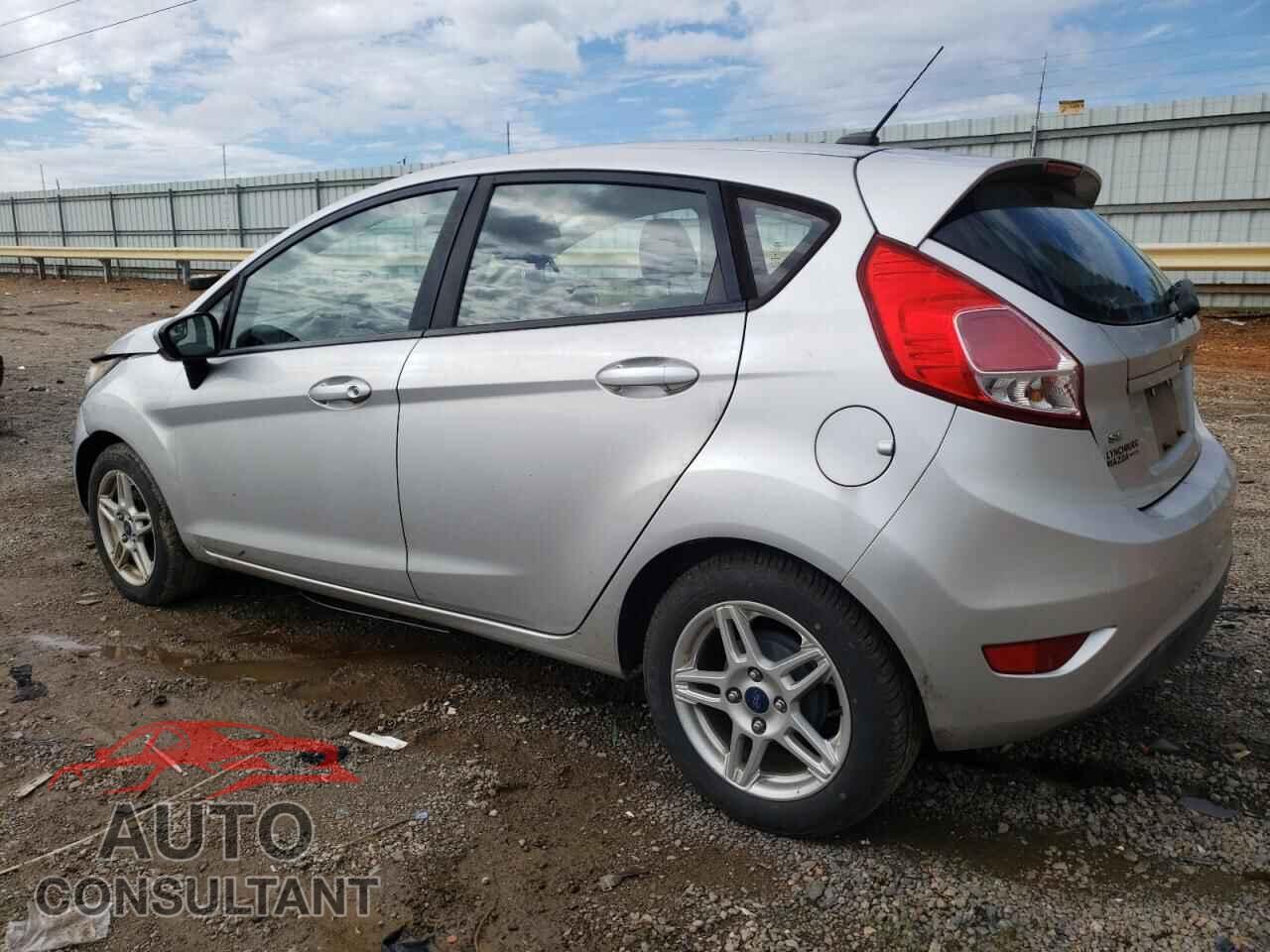 FORD FIESTA 2017 - 3FADP4EJ9HM135952