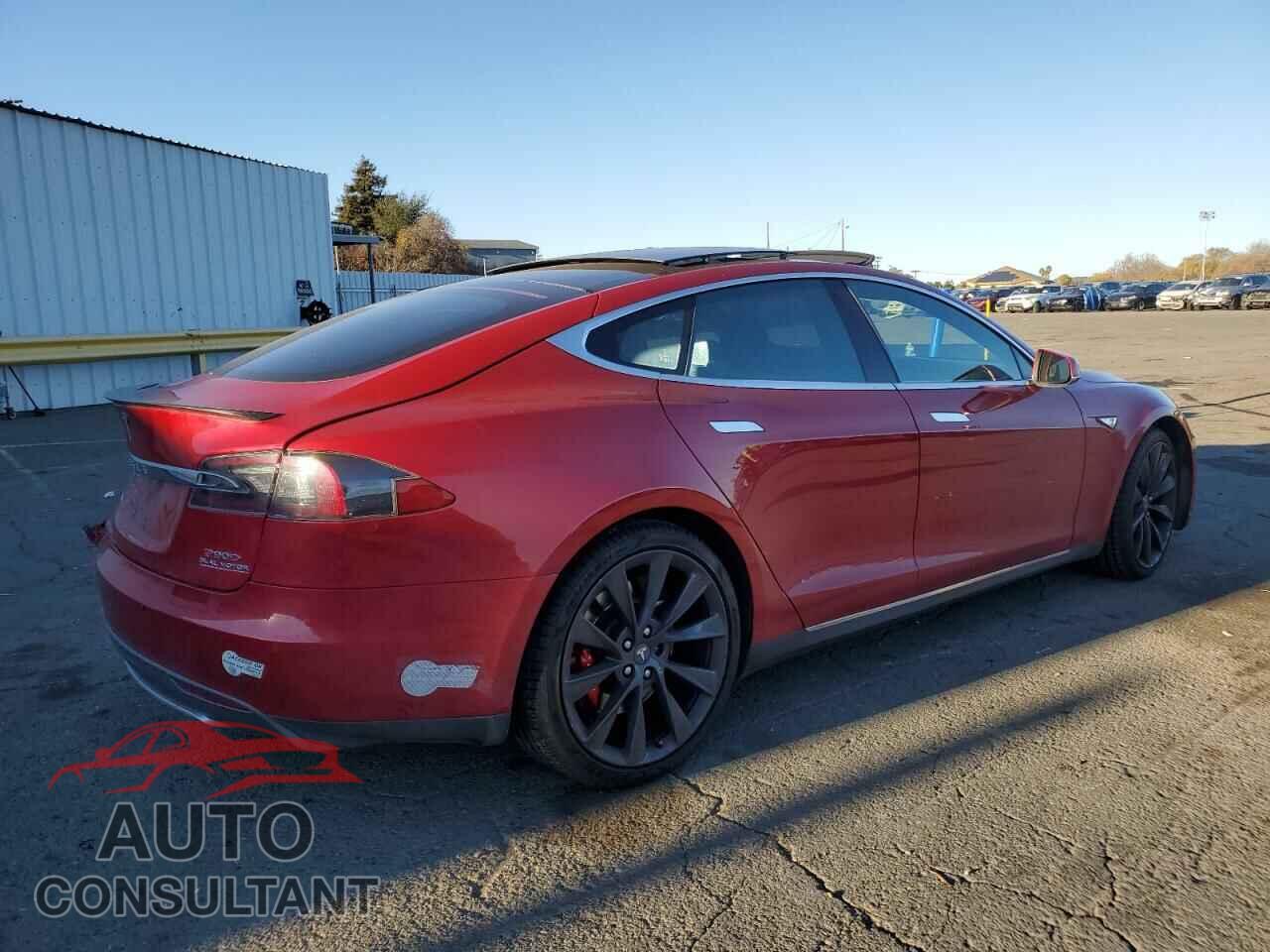 TESLA MODEL S 2015 - 5YJSA1E40FF114095