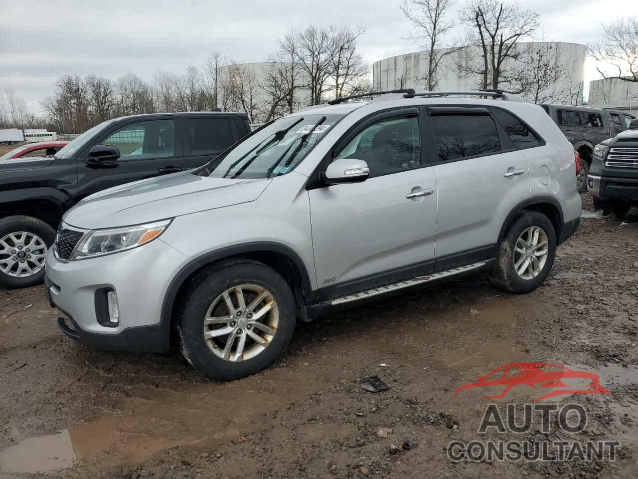 KIA SORENTO 2015 - 5XYKTCA61FG605068