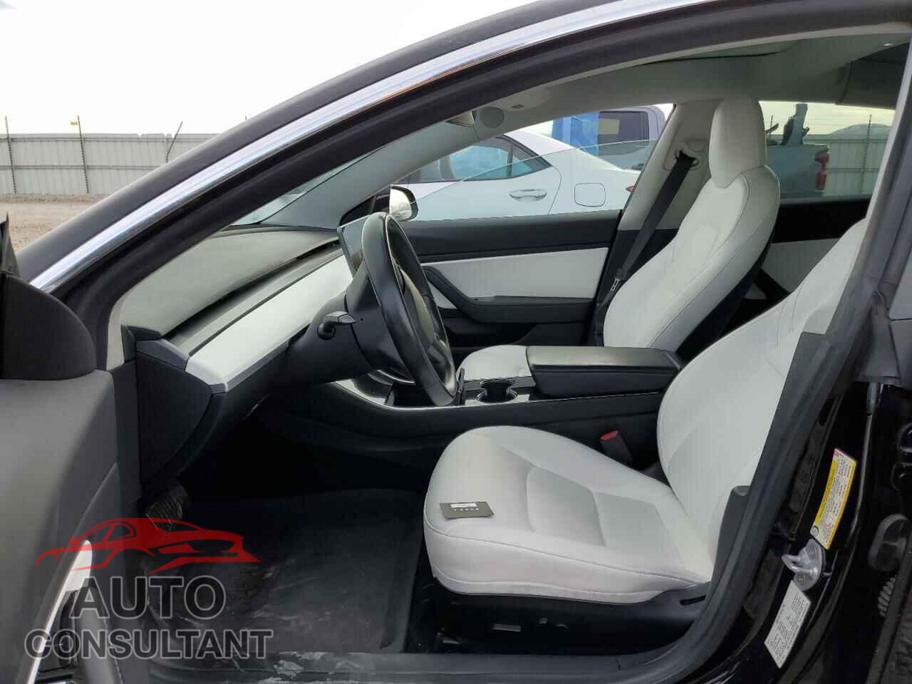 TESLA MODEL 3 2019 - 5YJ3E1EA9KF323652