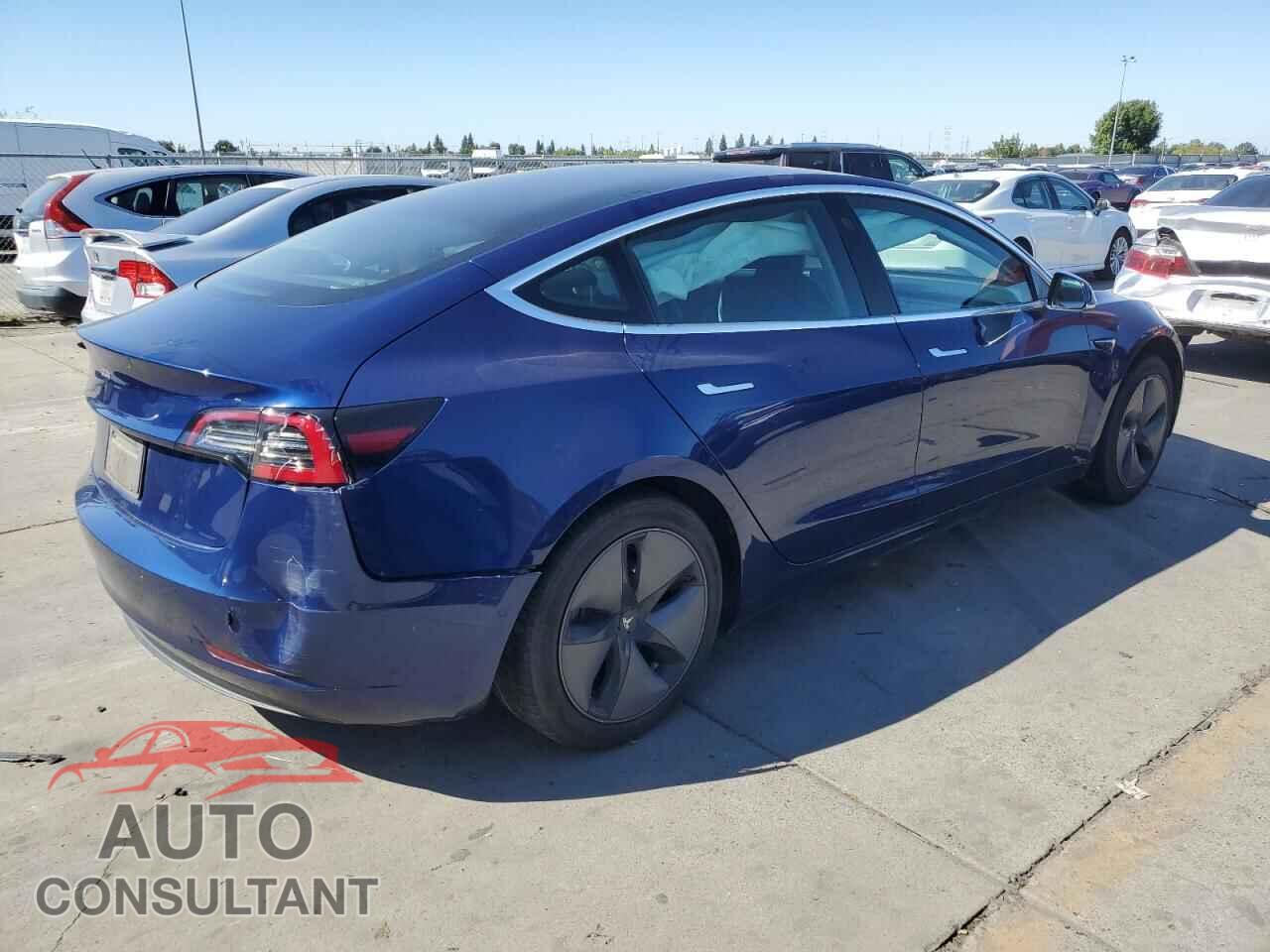 TESLA MODEL 3 2019 - 5YJ3E1EA6KF208300