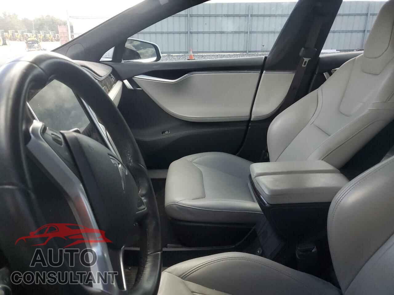 TESLA MODEL S 2015 - 5YJSA1S23FF088773