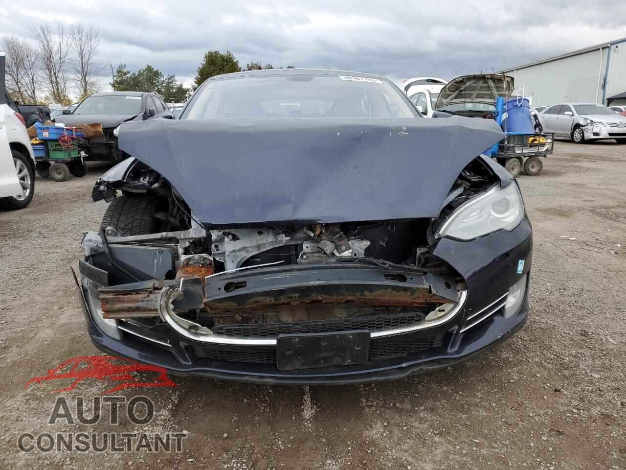 TESLA MODEL S 2014 - 5YJSA1H15EFP32397