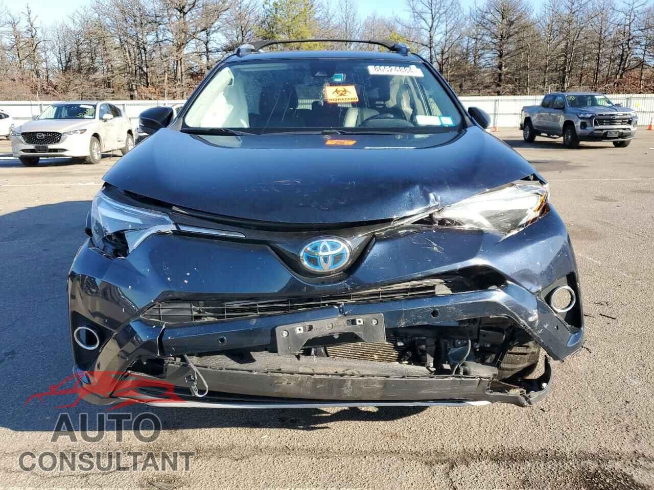 TOYOTA RAV4 2018 - JTMDJREV4JD185087