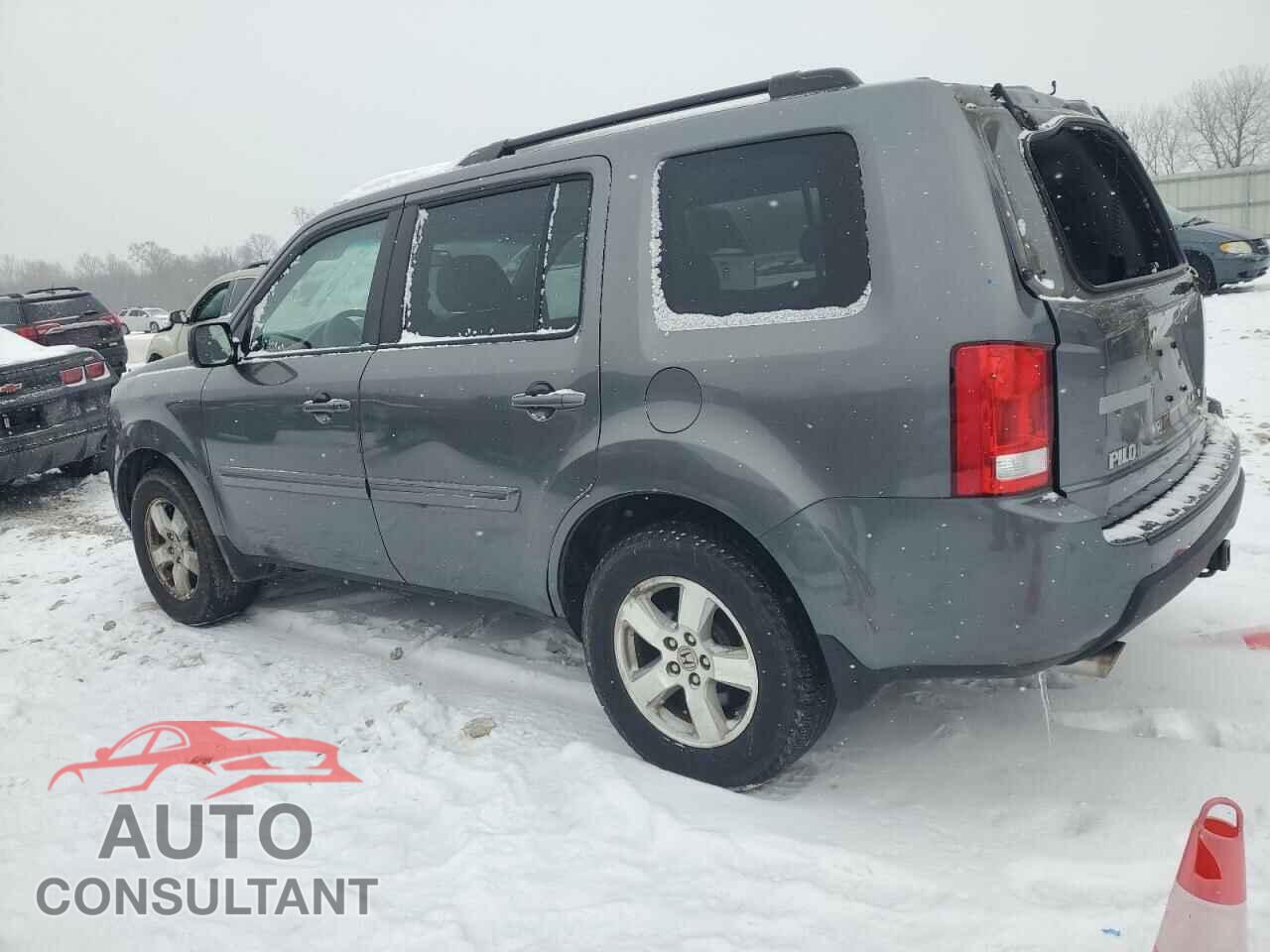 HONDA PILOT 2011 - 5FNYF4H77BB060243