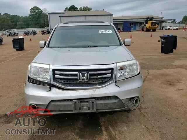 HONDA PILOT 2012 - 5FNYF3H61CB018167