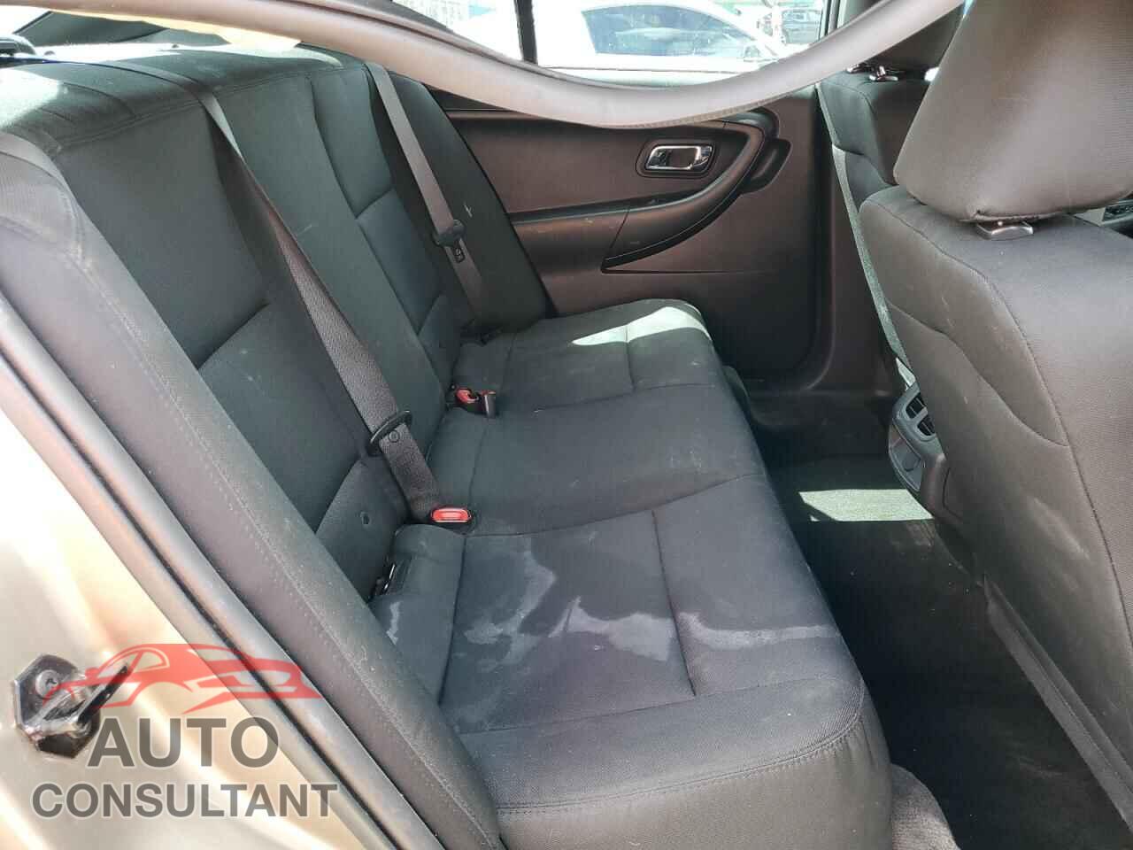 FORD TAURUS 2015 - 1FAHP2L84FG162134