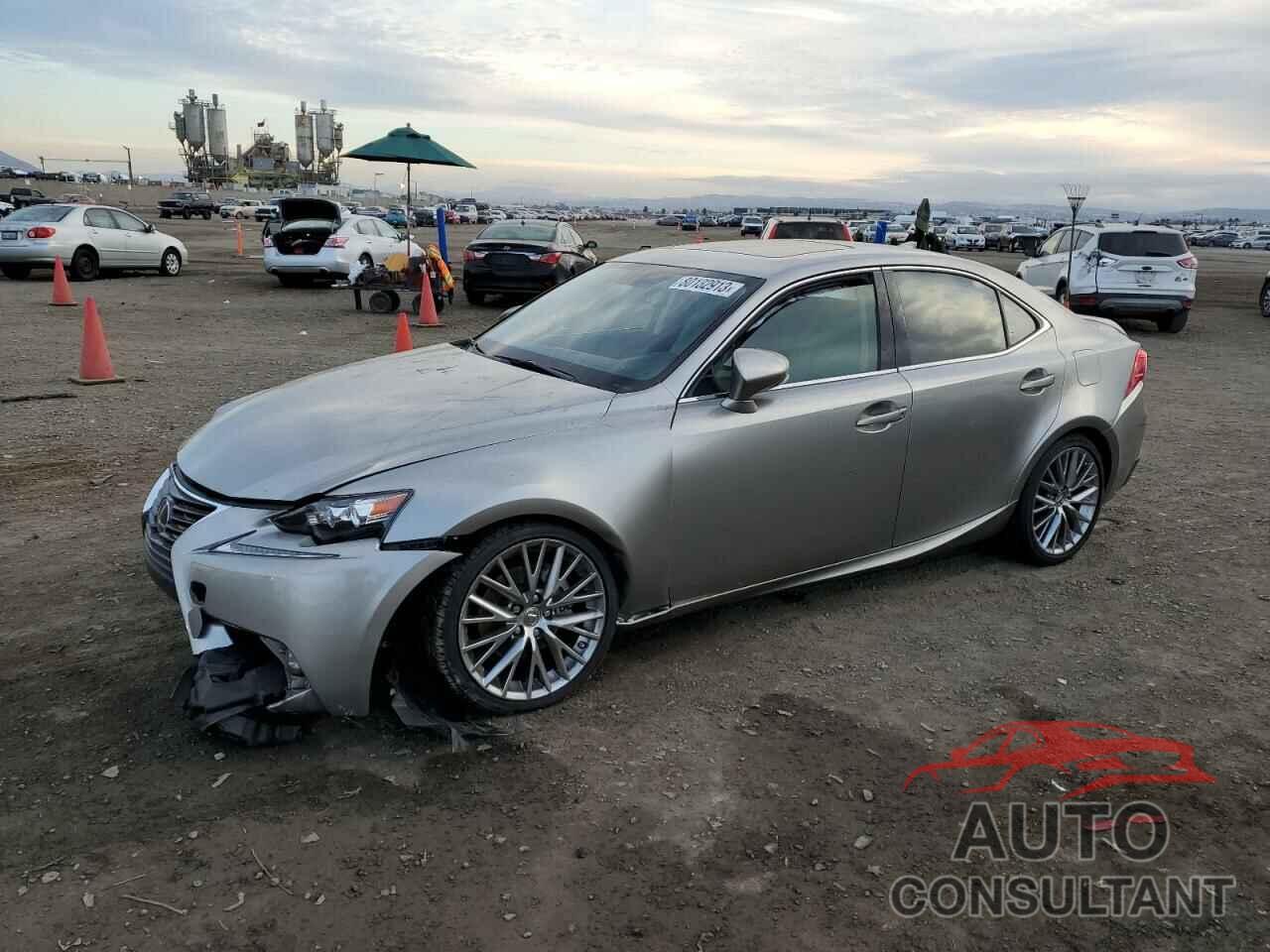 LEXUS IS 2015 - JTHBF1D29F5043724