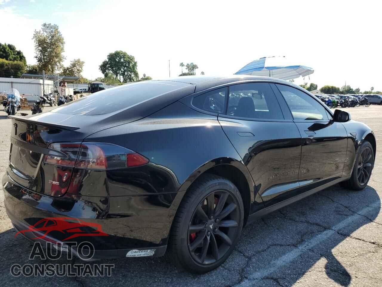 TESLA MODEL S 2013 - 5YJSA1CP2DFP20184