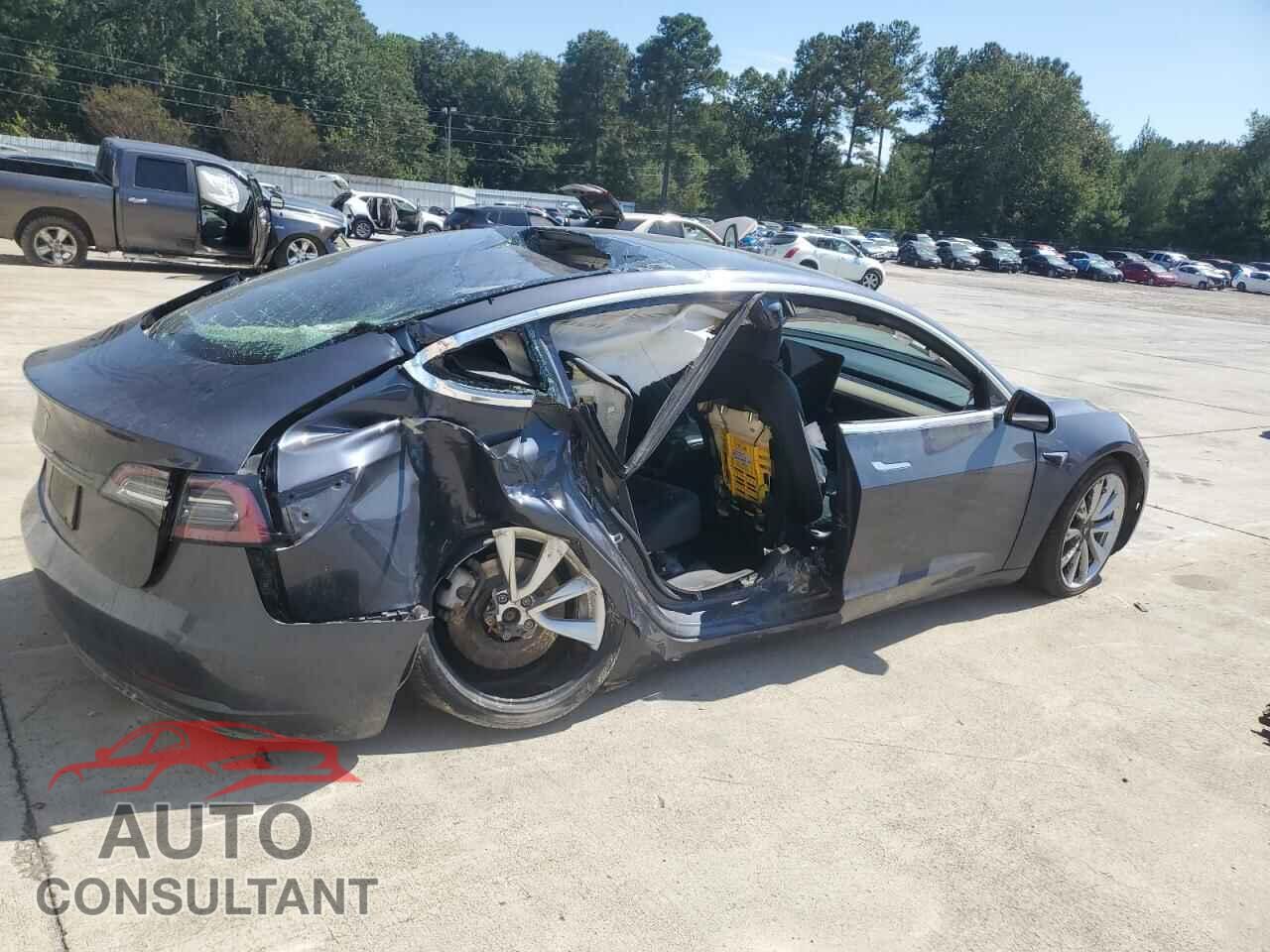TESLA MODEL 3 2020 - 5YJ3E1EA6LF661186