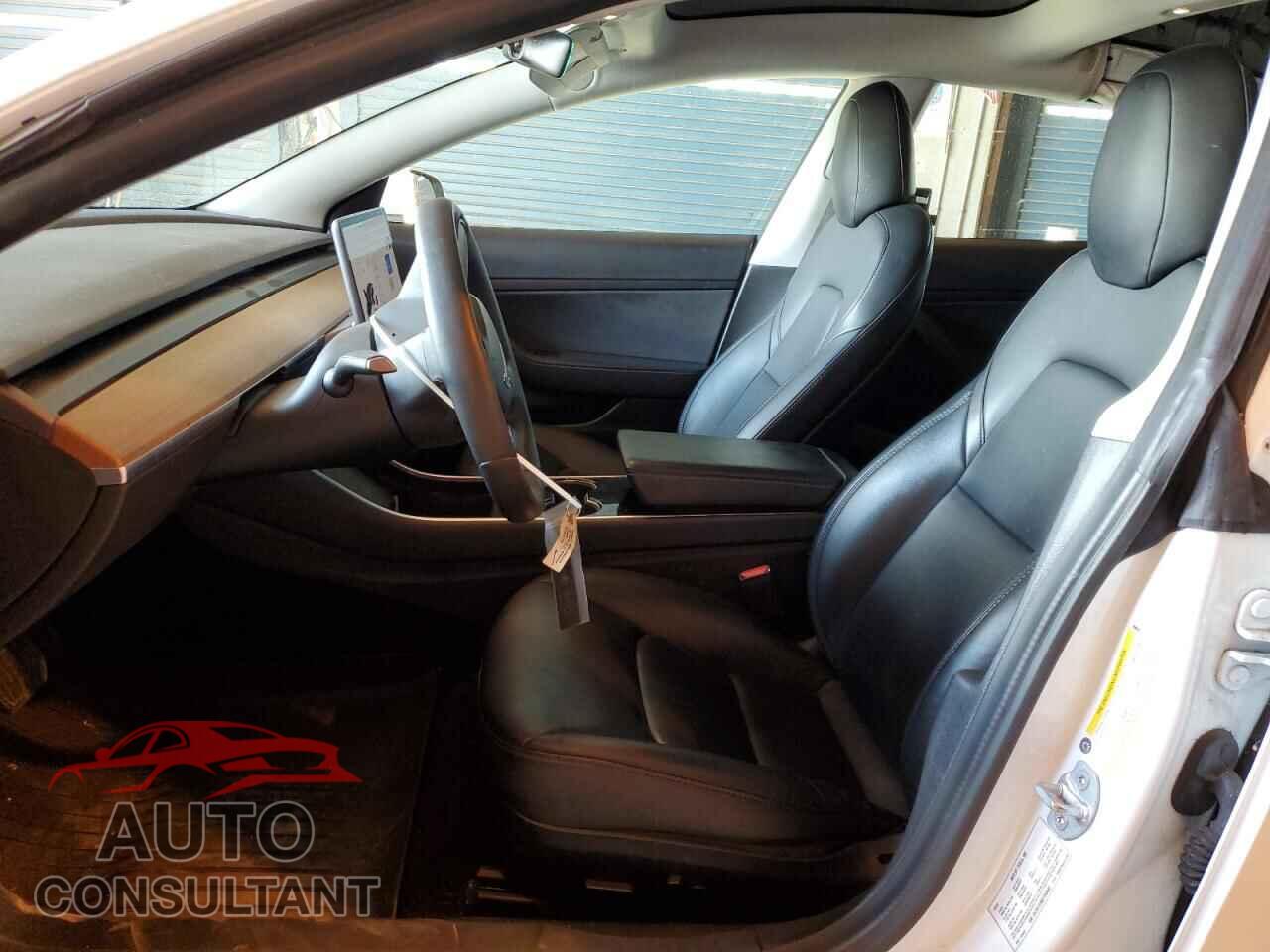 TESLA MODEL 3 2020 - 5YJ3E1EA6LF658840