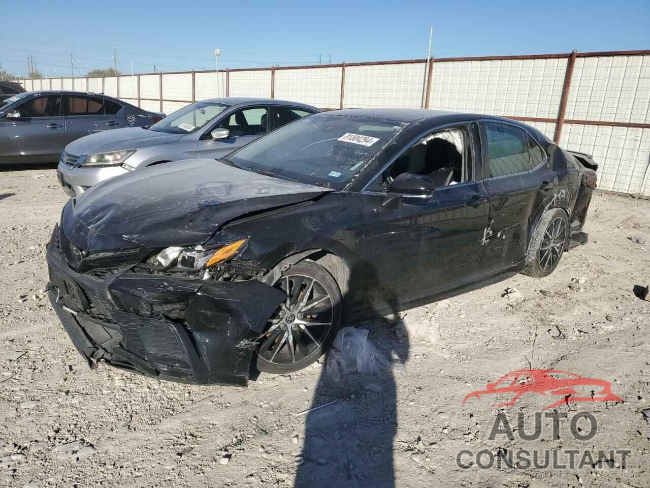 TOYOTA CAMRY 2022 - 4T1G11AK1NU002837
