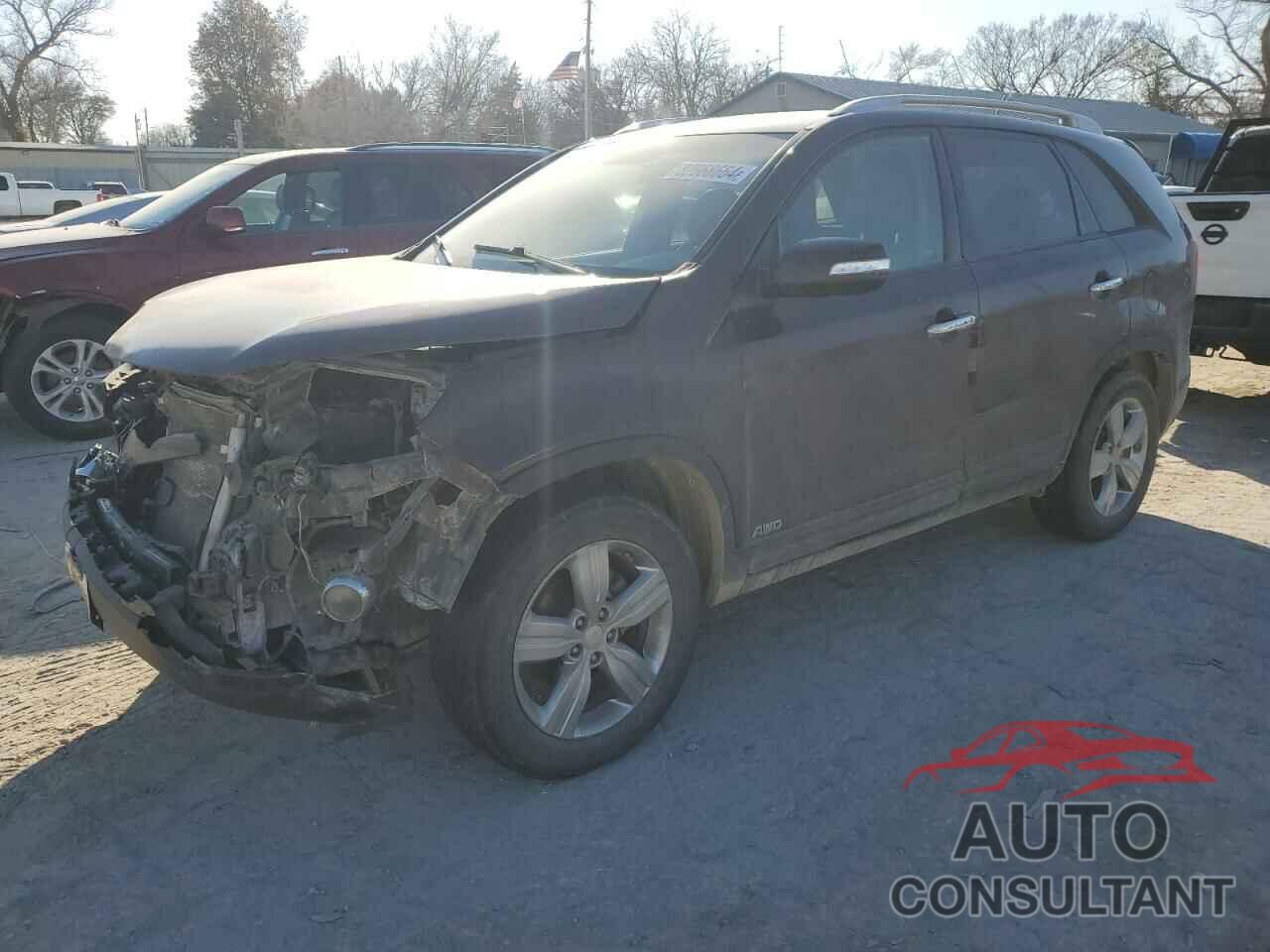 KIA SORENTO 2013 - 5XYKUCA68DG382330