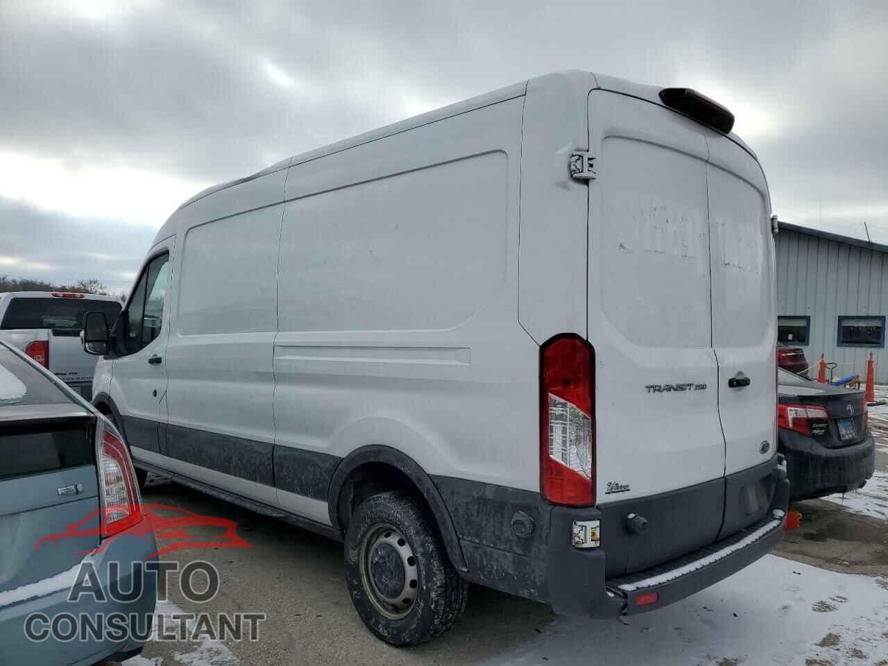 FORD TRANSIT 2018 - 1FTYR2CM1JKB47887