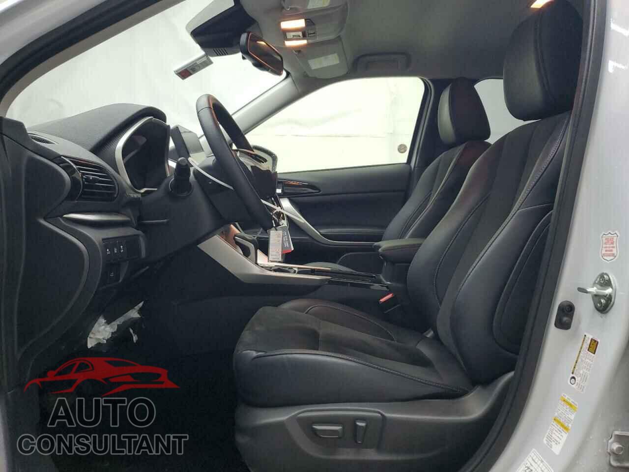 MITSUBISHI ECLIPSE 2024 - JA4ATWAA4RZ045211