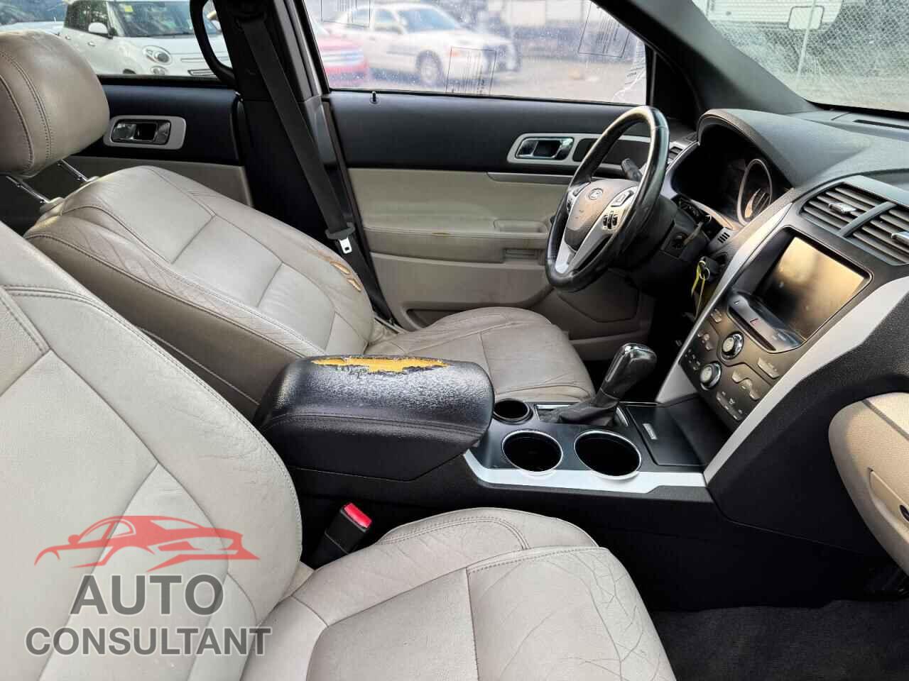 FORD EXPLORER 2011 - 1FMHK7D87BGA15865