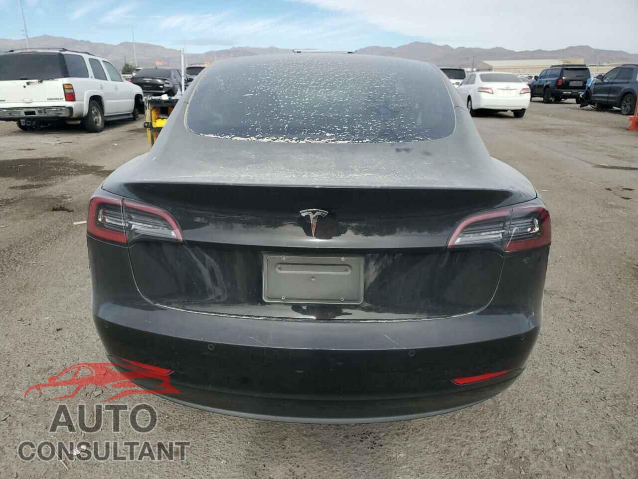 TESLA MODEL 3 2022 - 5YJ3E1EA3NF303899