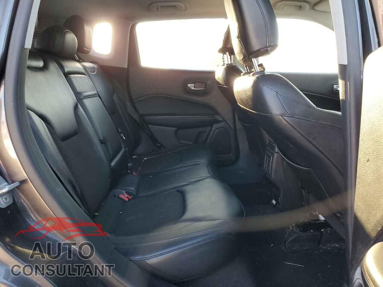 JEEP COMPASS 2017 - 3C4NJDBB9HT641882