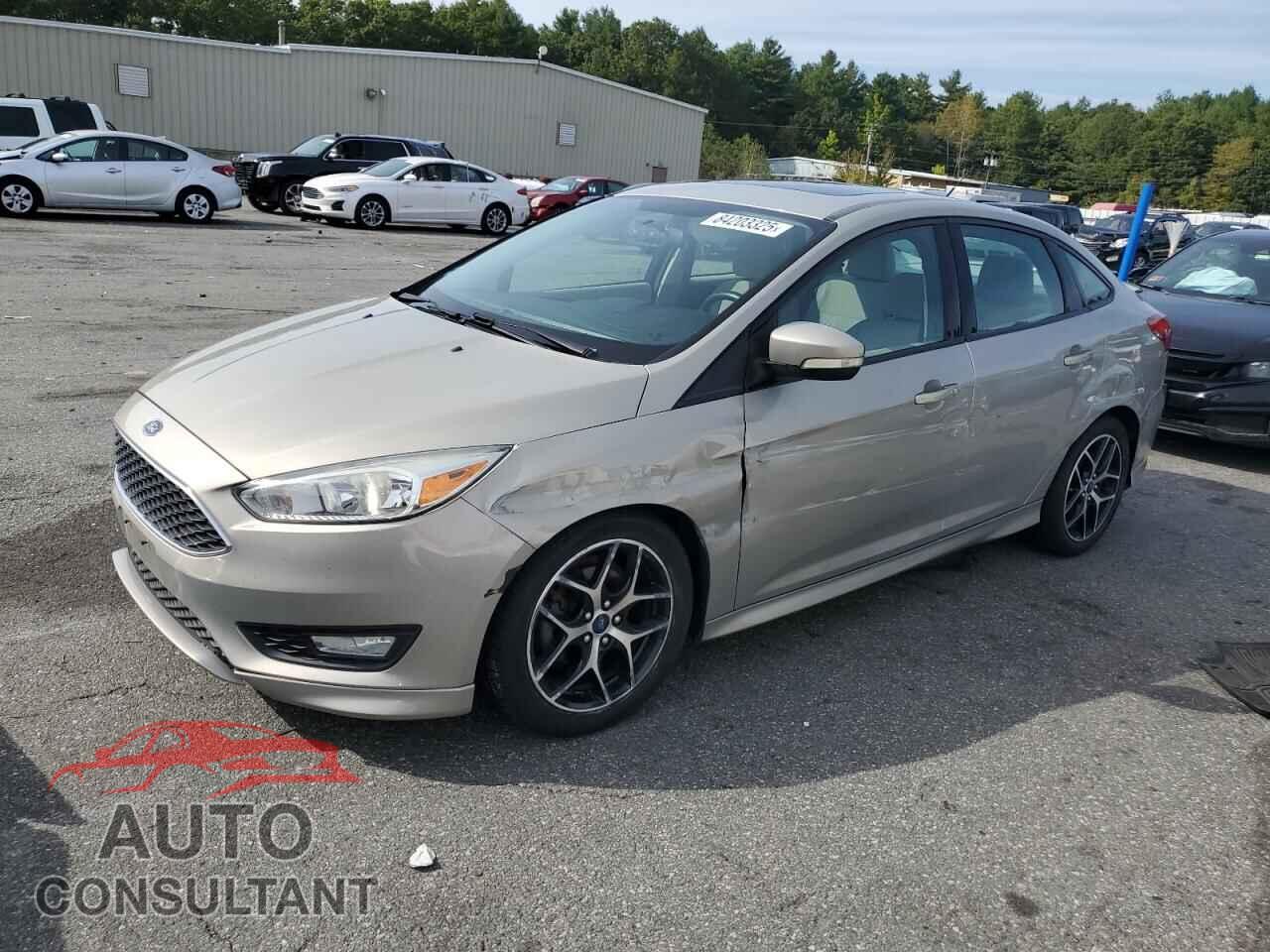FORD FOCUS 2015 - 1FADP3FE9FL371804