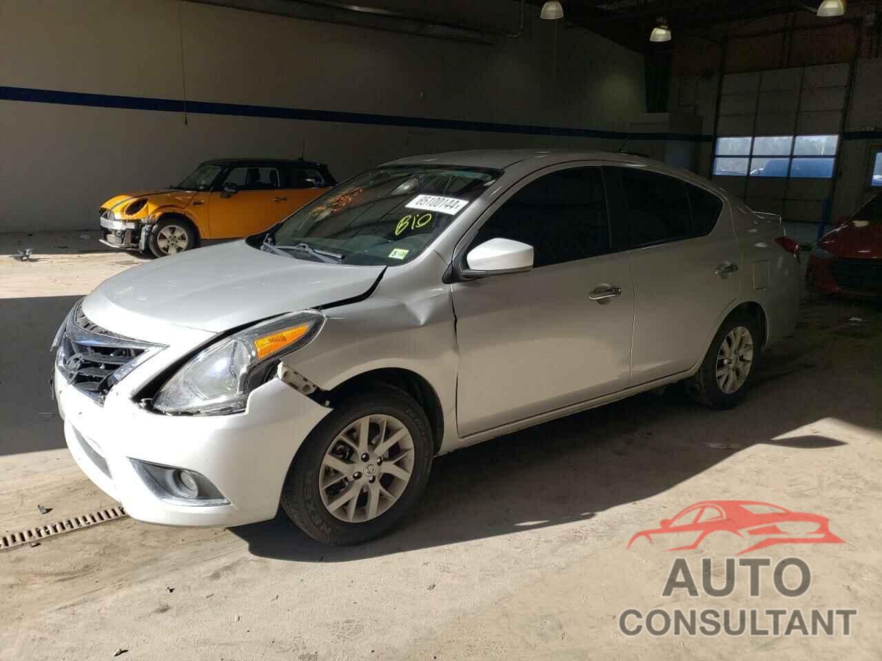 NISSAN VERSA 2019 - 3N1CN7AP5KL841470