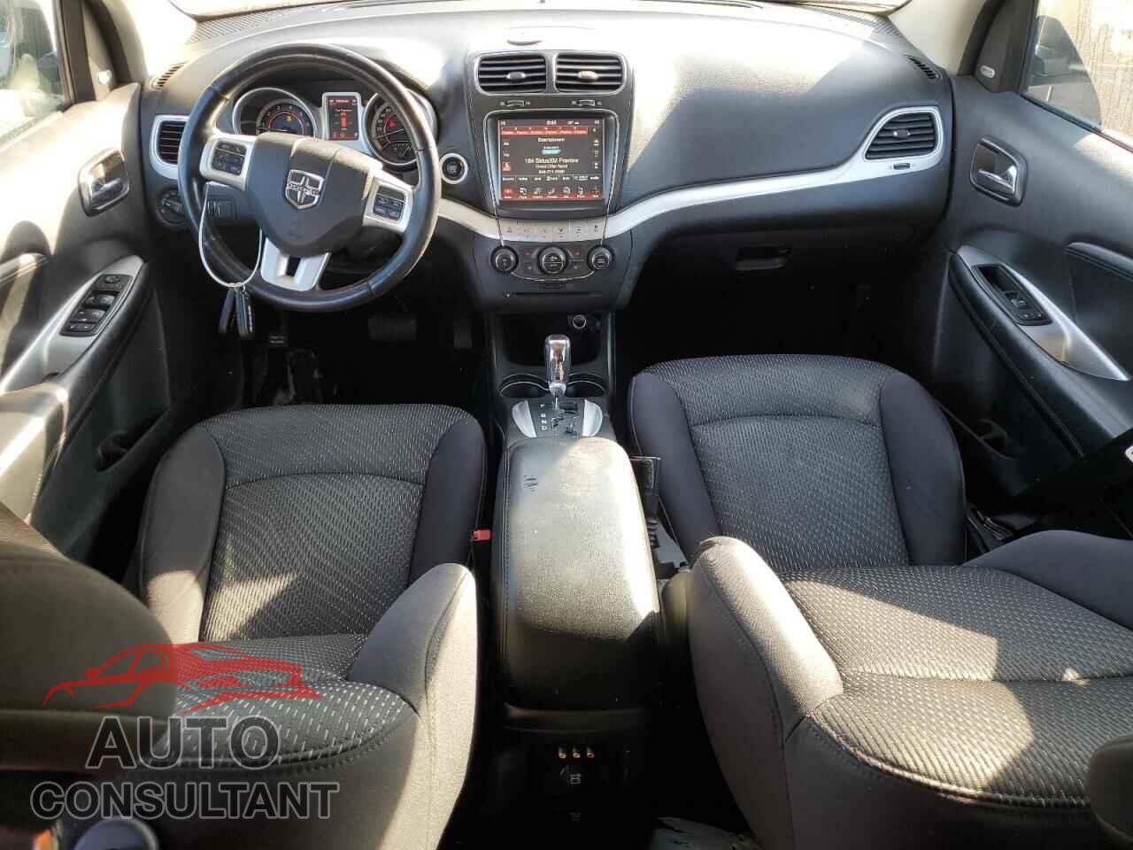 DODGE JOURNEY 2013 - 3C4PDCCG2DT700155