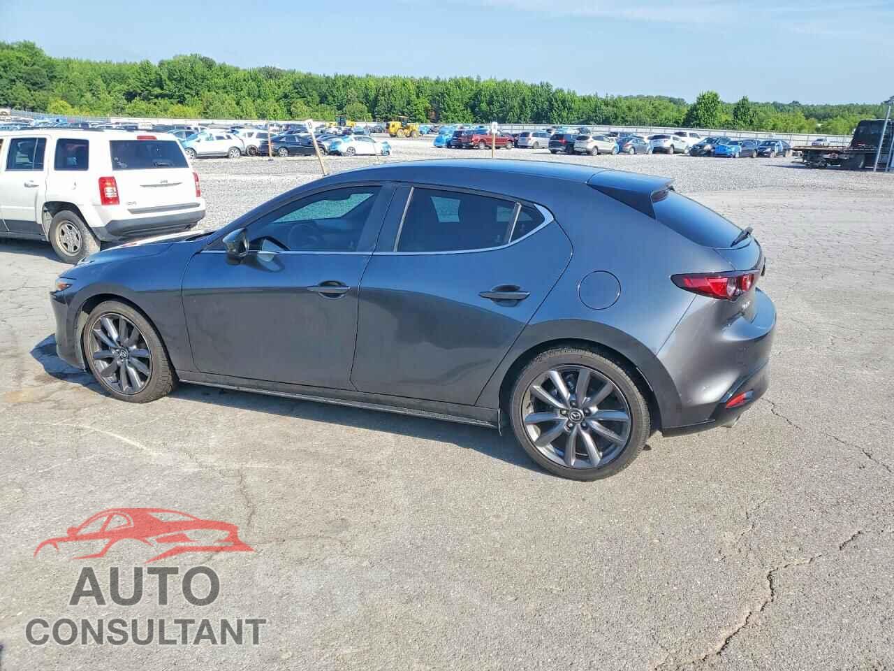 MAZDA 3 2021 - JM1BPAKL0M1308464