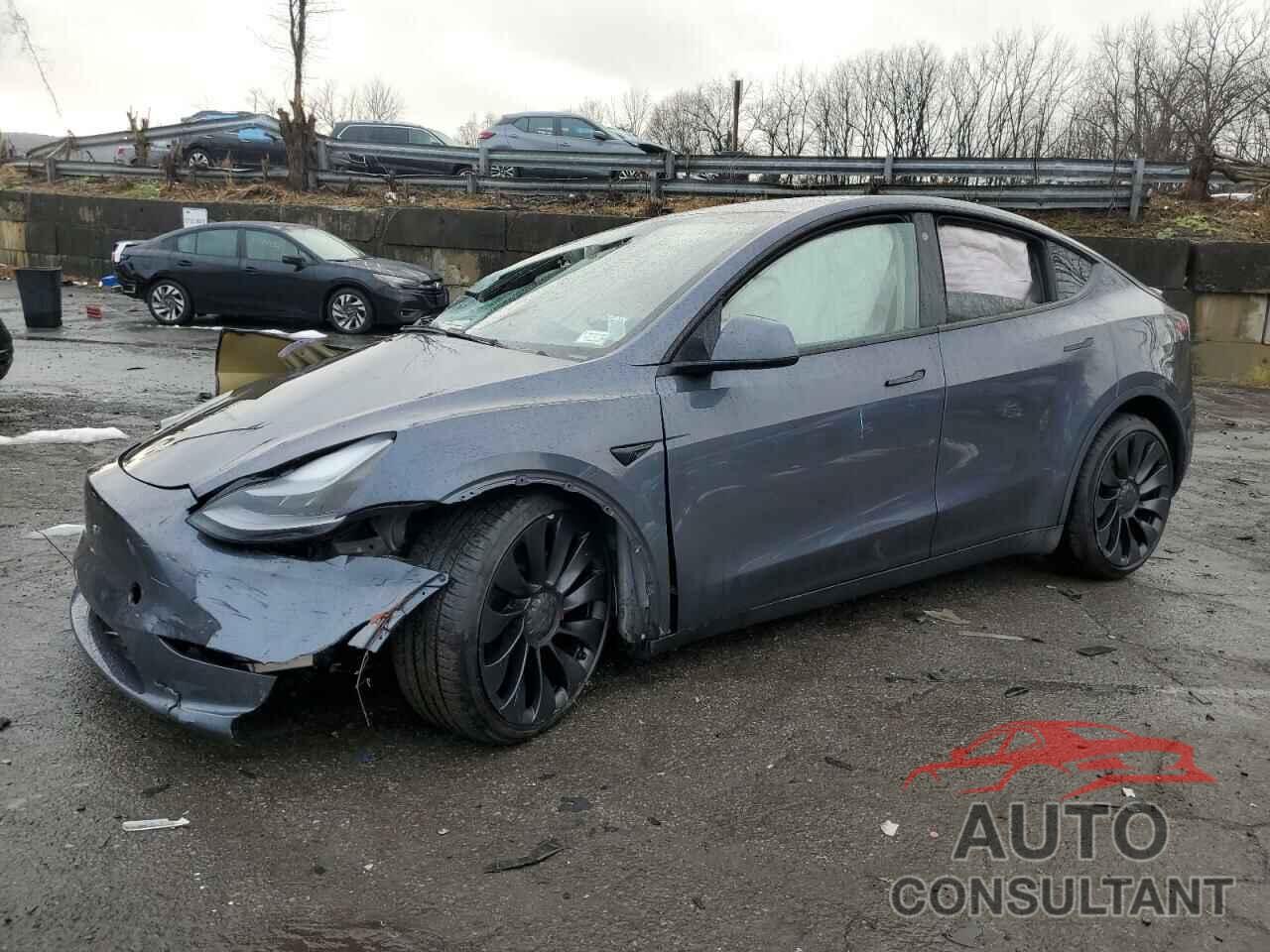 TESLA MODEL Y 2023 - 7SAYGDEFXPF698487