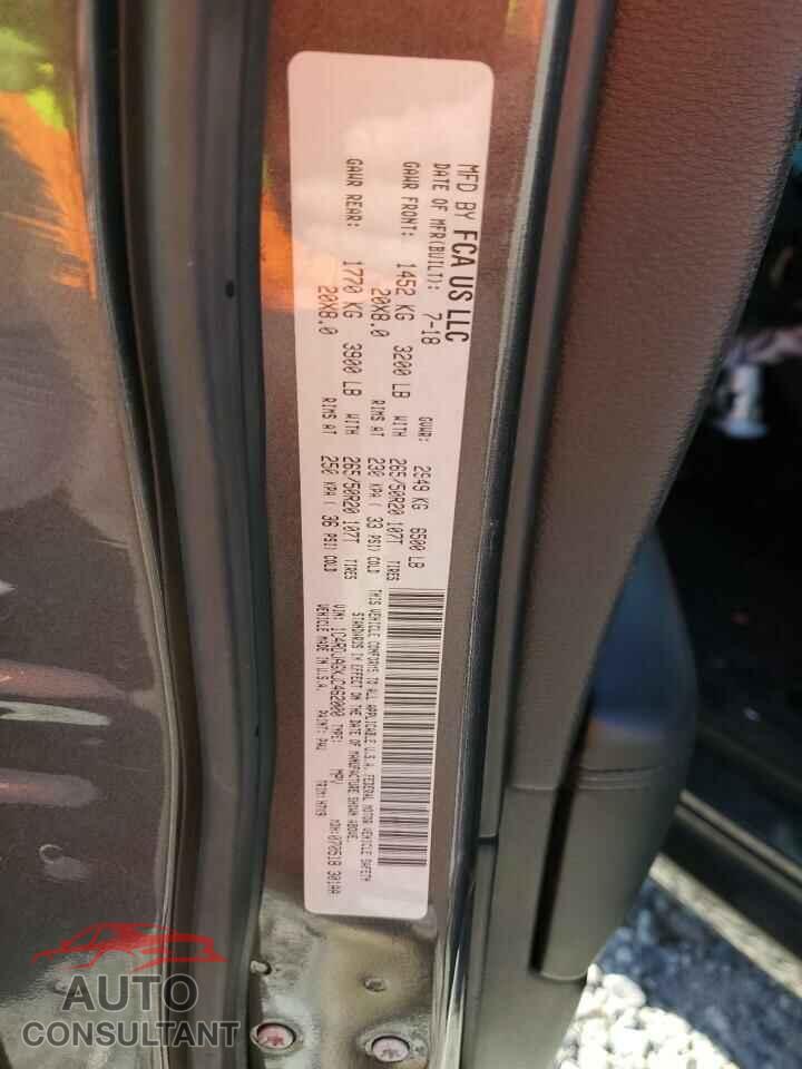 DODGE DURANGO 2018 - 1C4RDJAGXJC462000