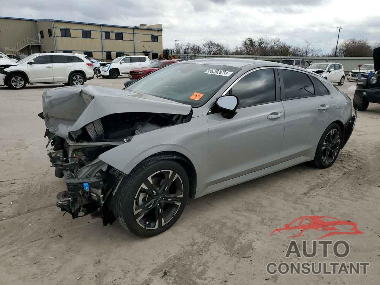 KIA K5 2022 - 5XXG64J20NG152368