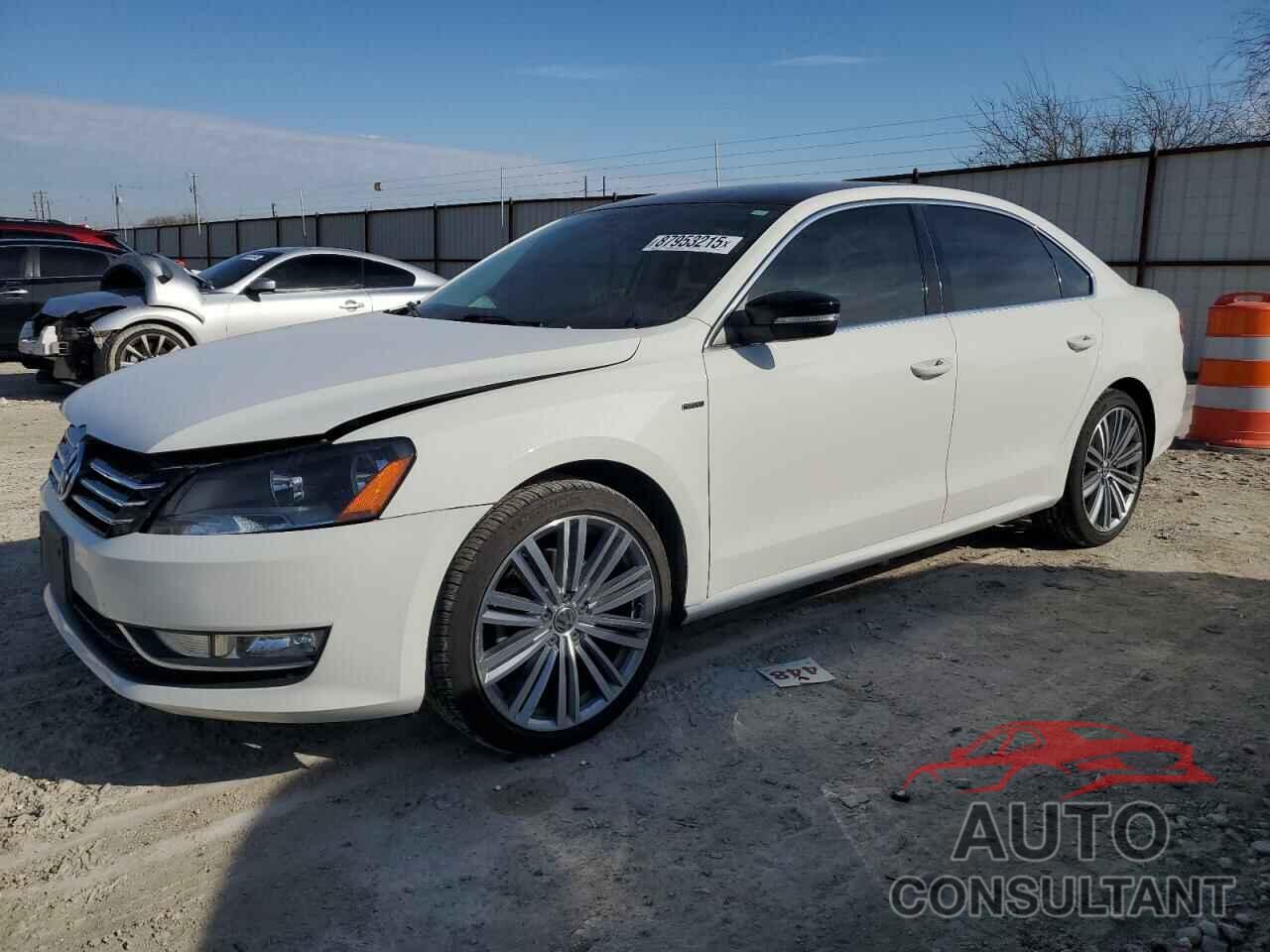 VOLKSWAGEN PASSAT 2015 - 1VWBS7A30FC063513
