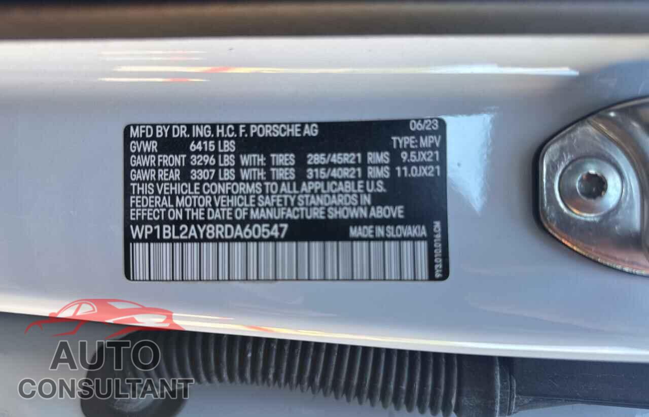 PORSCHE CAYENNE 2024 - WP1BL2AY8RDA60547