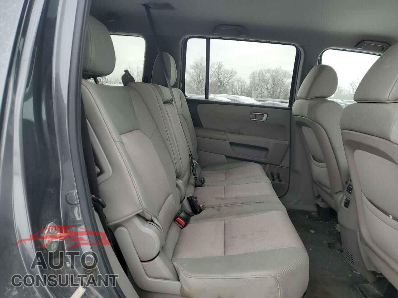 HONDA PILOT 2013 - 5FNYF4H4XDB015189