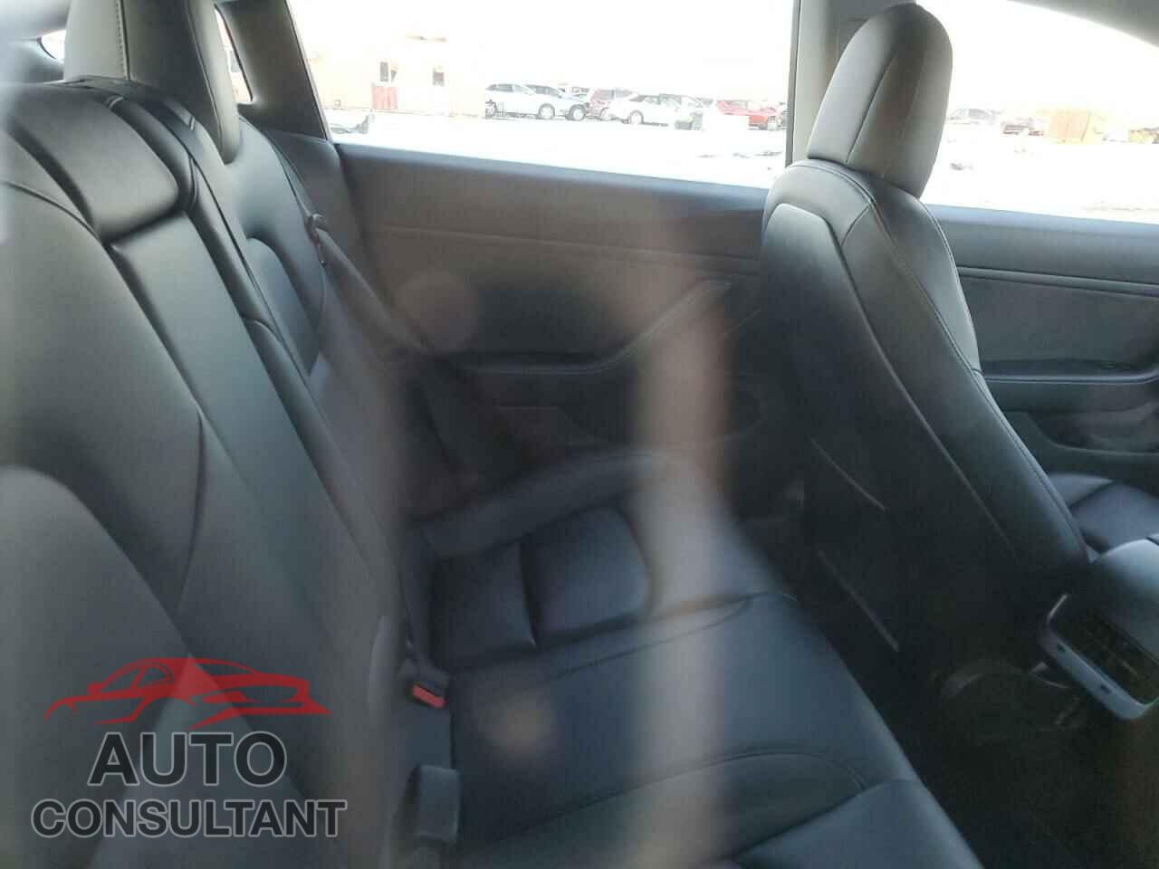 TESLA MODEL 3 2019 - 5YJ3E1EB0KF512442