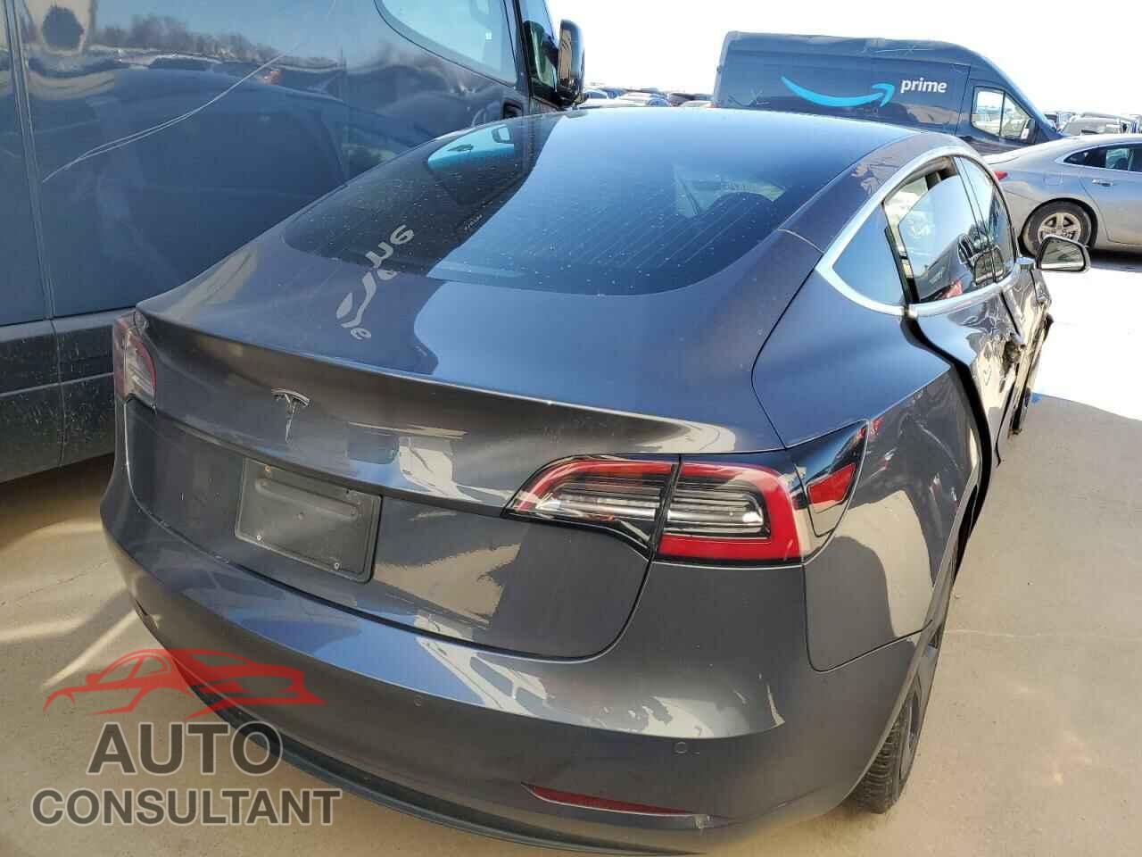 TESLA MODEL 3 2019 - 5YJ3E1EA6KF307652