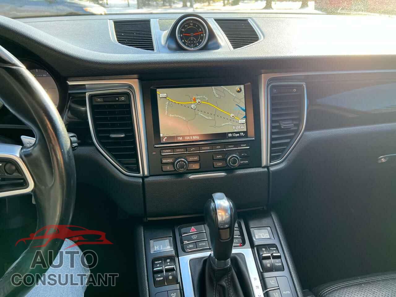 PORSCHE MACAN 2015 - WP1AB2A59FLB50280