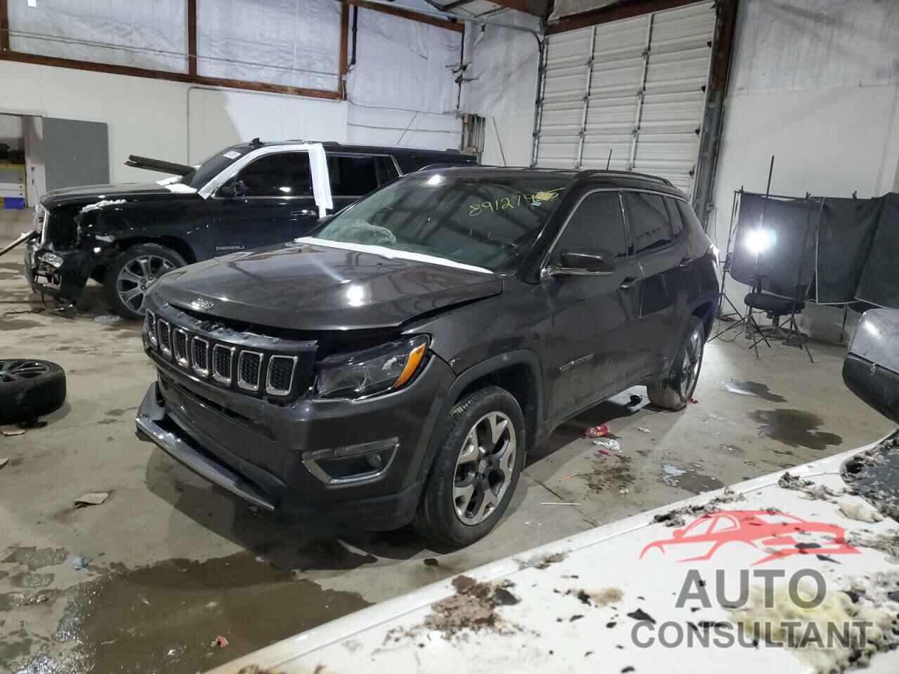 JEEP COMPASS 2018 - 3C4NJDCB4JT480037