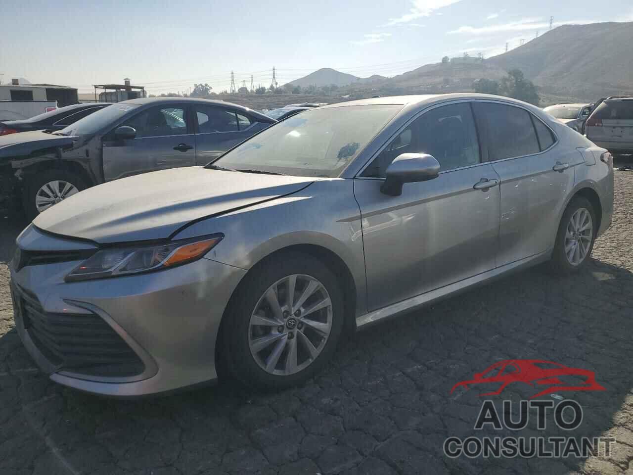 TOYOTA CAMRY 2021 - 4T1C11AK5MU527476