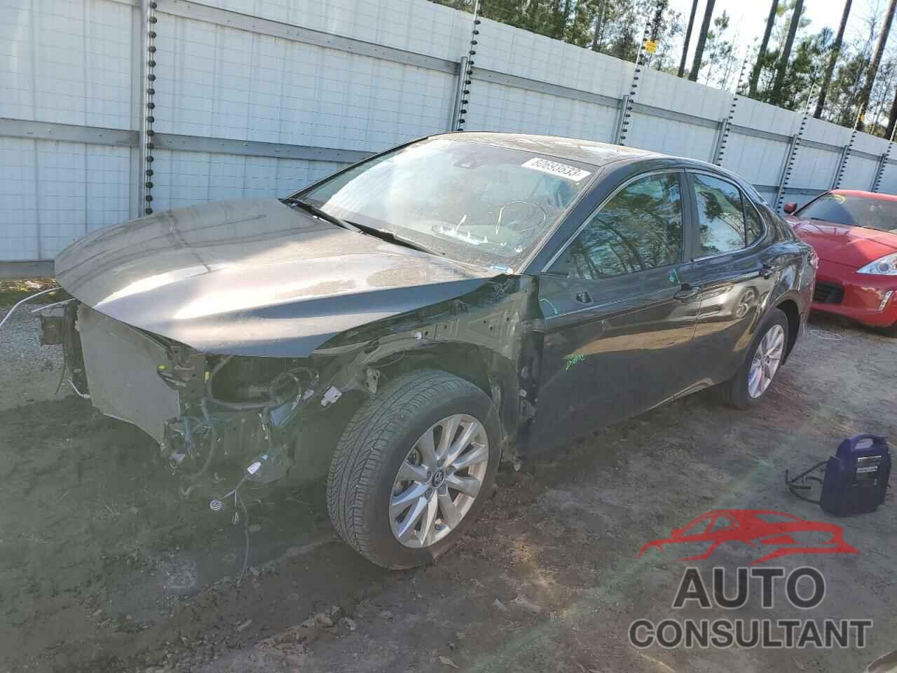 TOYOTA CAMRY 2018 - 4T1B11HK1JU024699