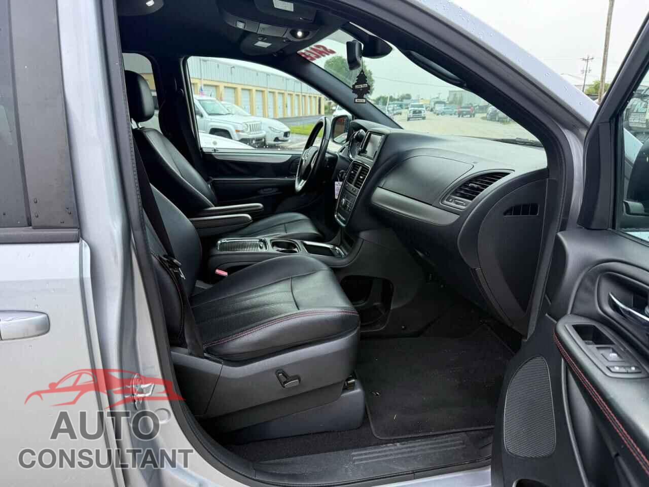 DODGE CARAVAN 2019 - 2C4RDGEG1KR565201