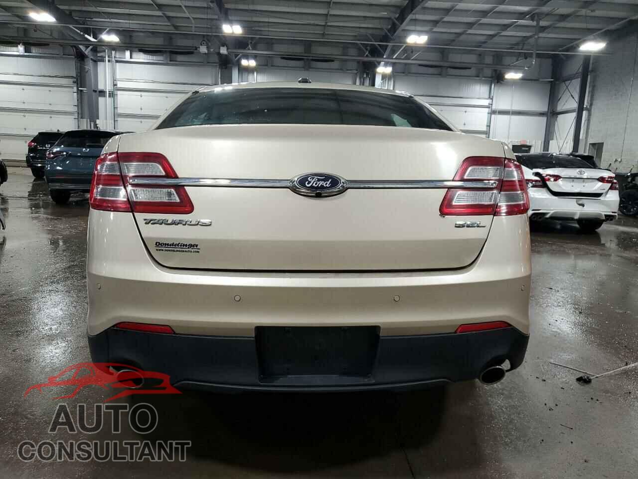 FORD TAURUS 2017 - 1FAHP2E8XHG107090