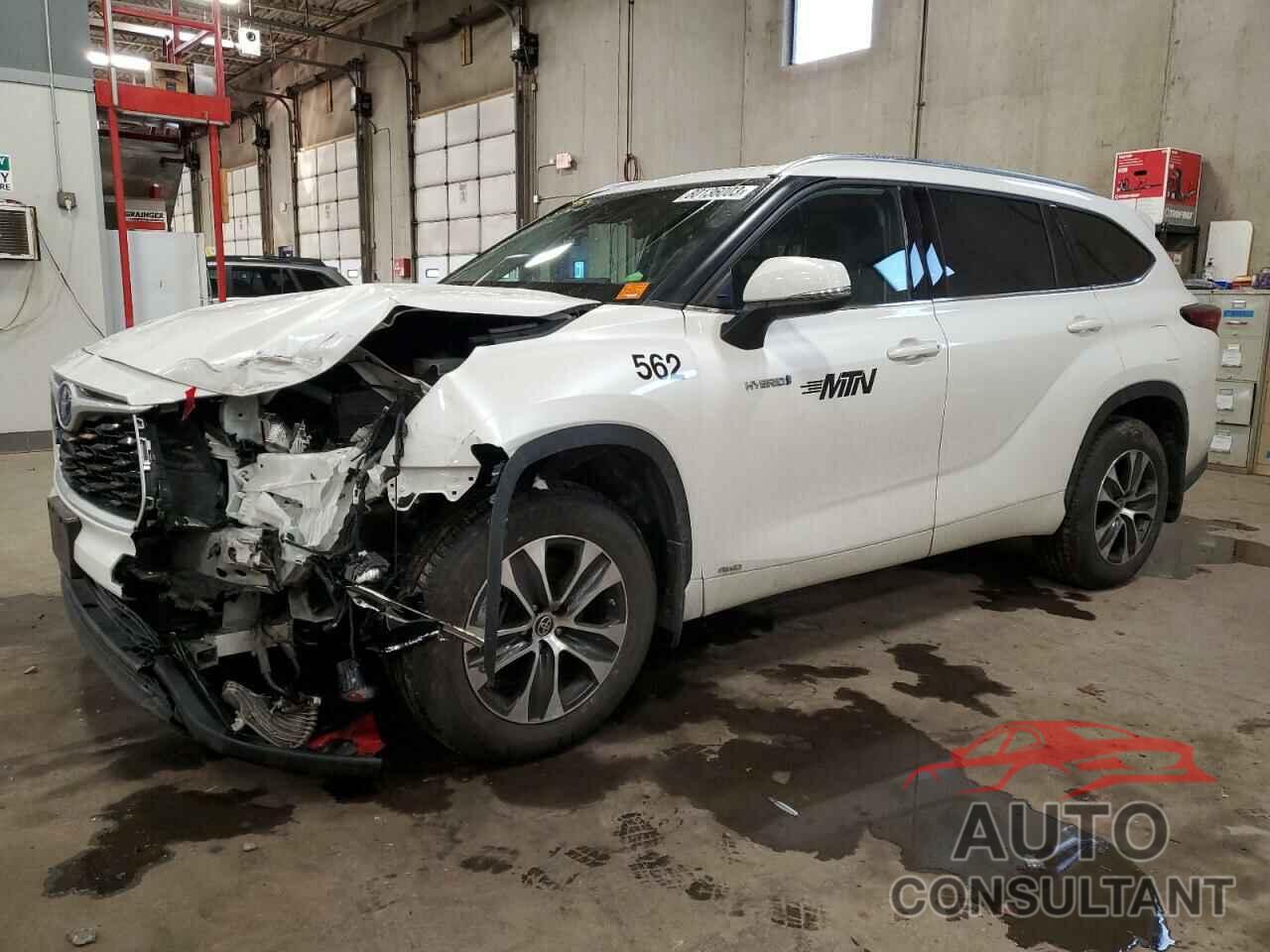 TOYOTA HIGHLANDER 2021 - 5TDGBRCH1MS041674