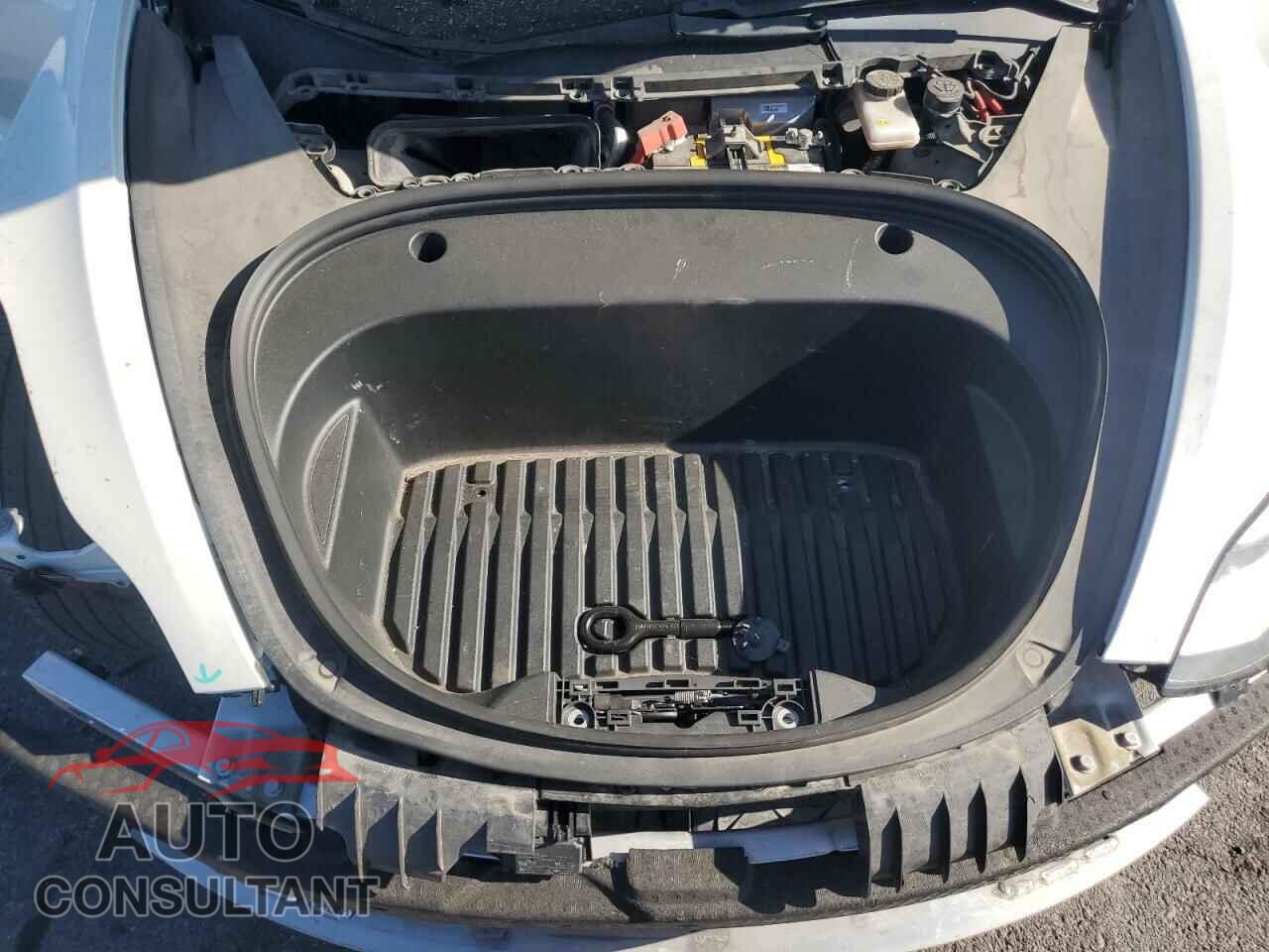 TESLA MODEL 3 2020 - 5YJ3E1EA3LF805101