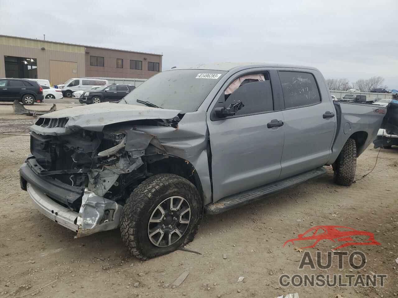 TOYOTA TUNDRA 2019 - 5TFDW5F14KX839463