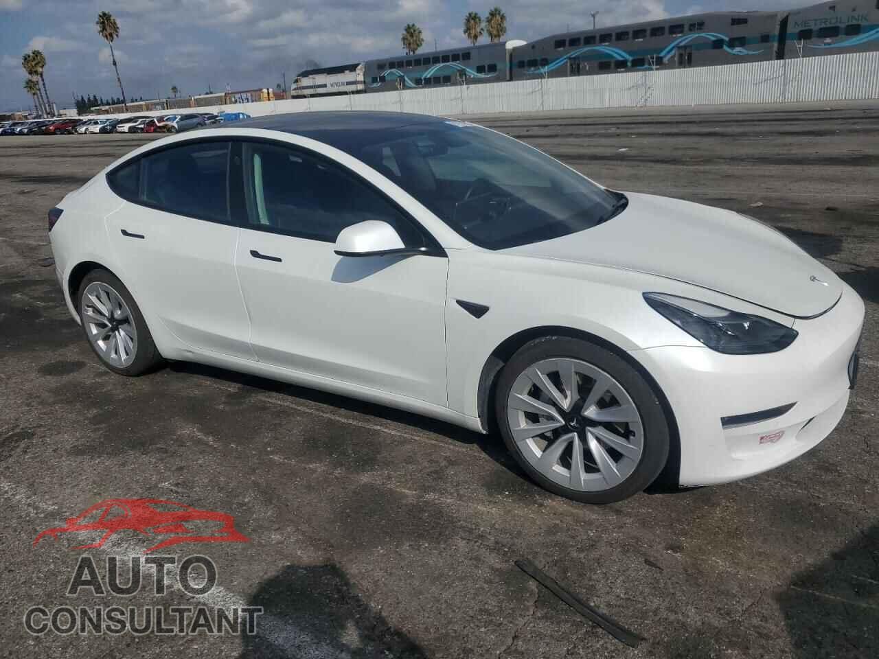 TESLA MODEL 3 2022 - 5YJ3E1EB5NF145199